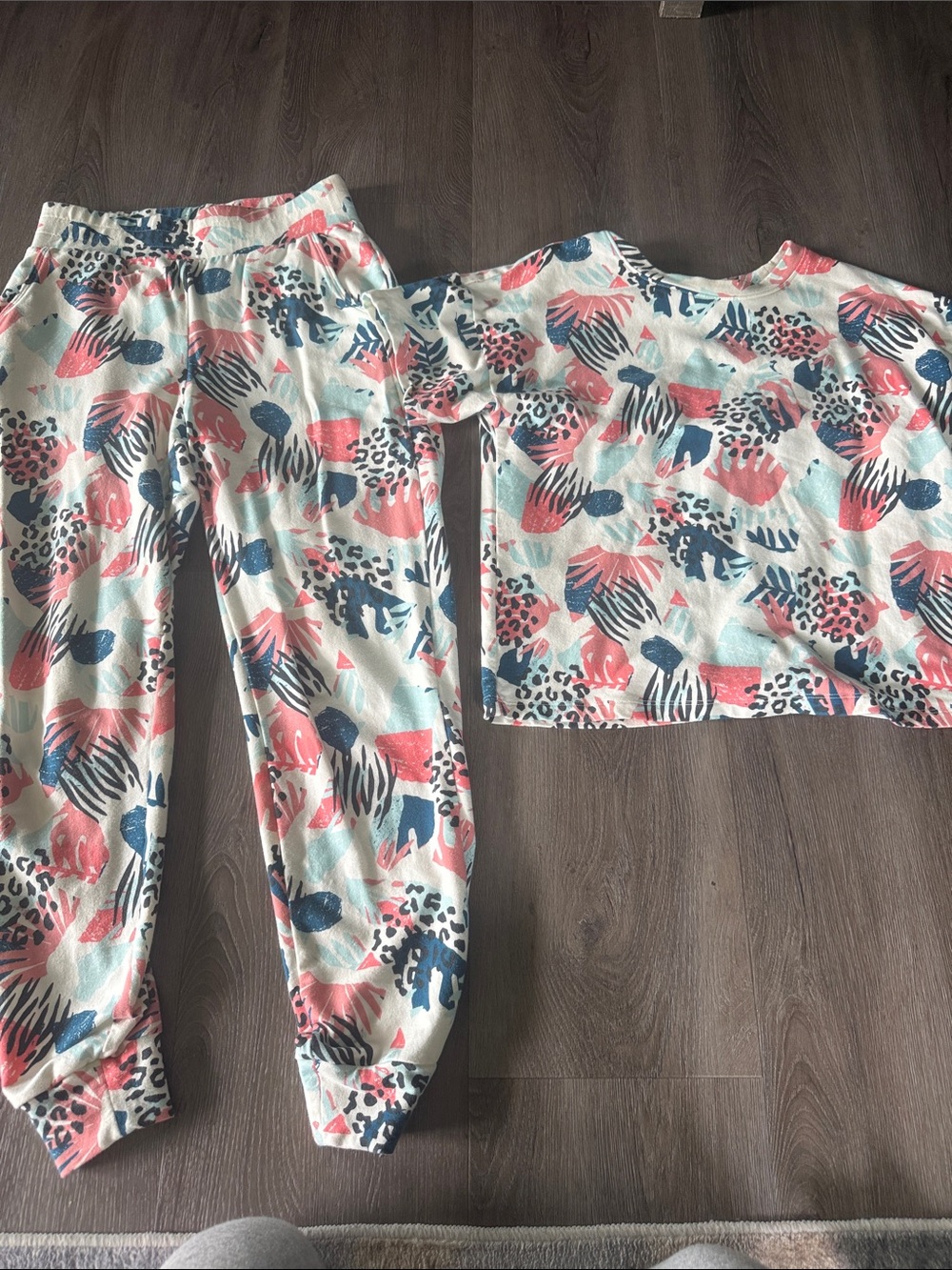 G by Giuliana Coral and Blue Abstract Print Joggers